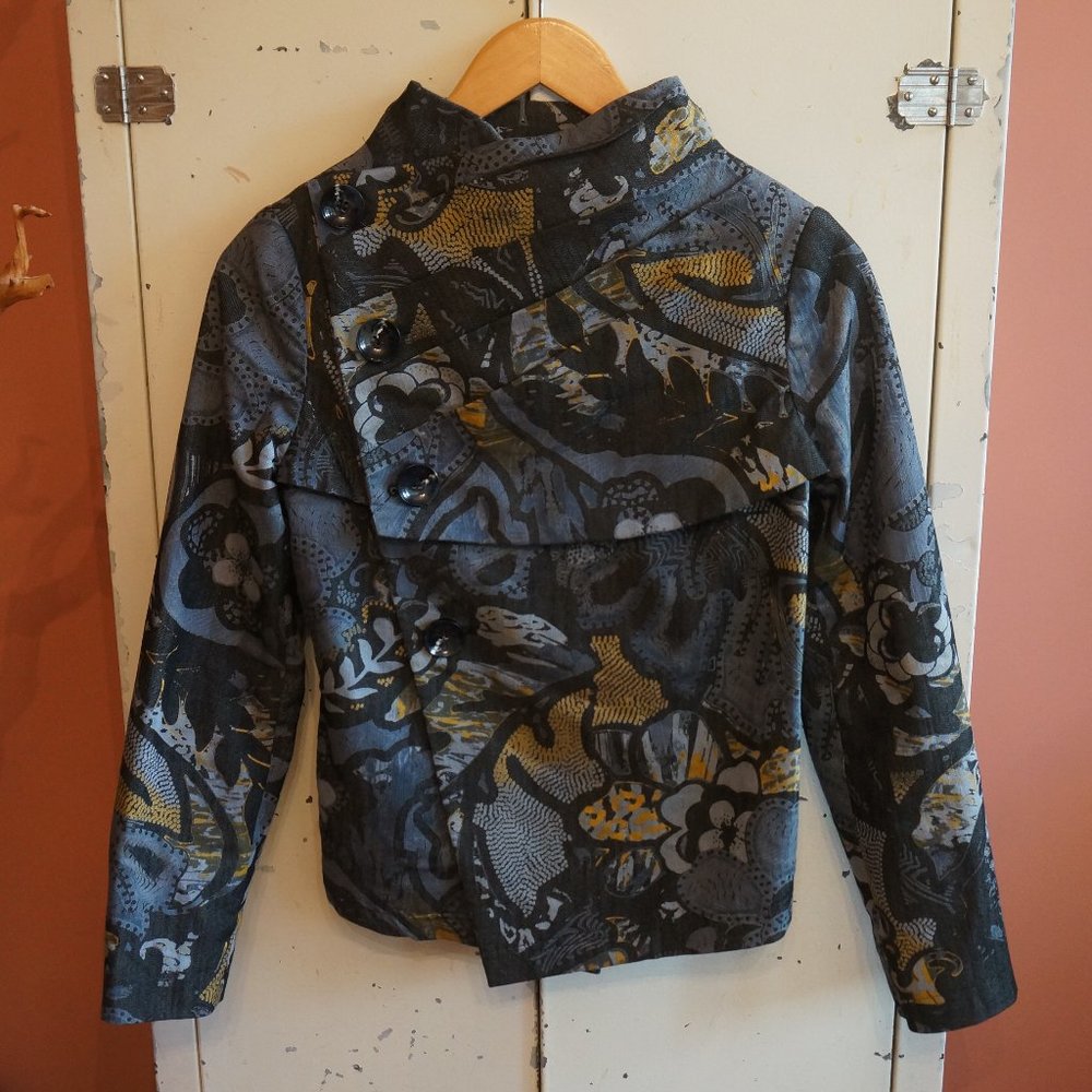 Simon Chang embroidered suit (small size)